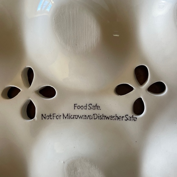 Colorful pastel  Ceramic Egg Holder - Picture 2 of 2